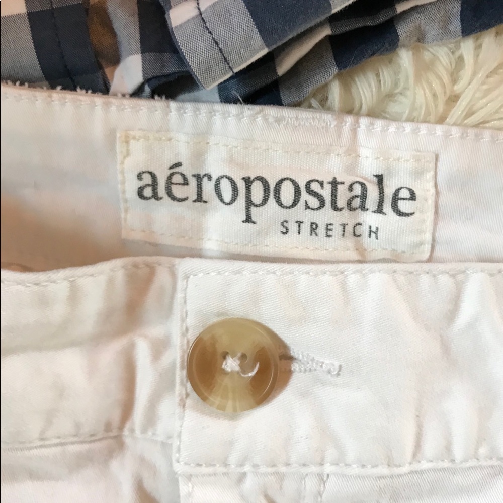 🍀EUC 2 for $15 Aeropostale’s Stretch white shorts
